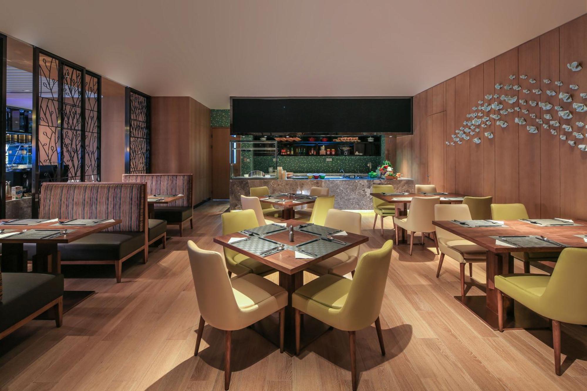 Hilton Garden Inn Ningbo Exterior photo